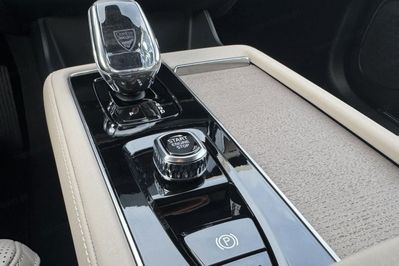 Volvo XC90 T8 AWD Plug-In Hybrid Ultra Bright 7os aut