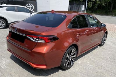 Toyota Corolla Style 1.8 Hybrid