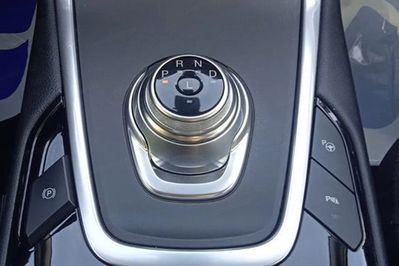 Ford S-MAX 2.5 Hybrid Titanium Cvt