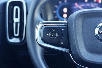 Volvo XC40 B3 Plus Dark