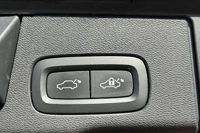 Volvo XC60 B4 D AWD Plus Bright aut