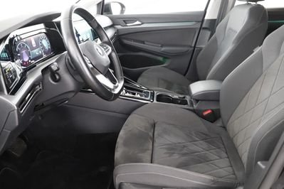 Volkswagen Golf VIII 2.0