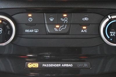 Ford Puma 1.0 EcoBoost Titanium