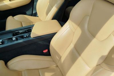 Volvo XC60 B4 B Plus Dark aut