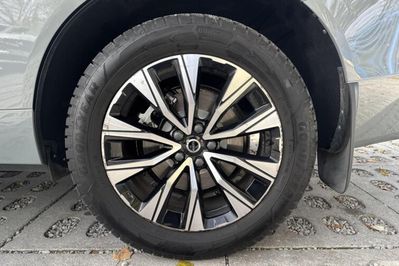 Volvo XC60 B4 B Plus Dark