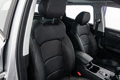 EVO CUATRO ‎1.5 BENZ + LPG FWD
