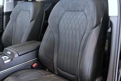 Hongqi HS5 2.0T AWD