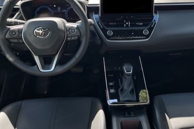 Toyota Corolla Cross Executive 2.0 Hybrid AWD