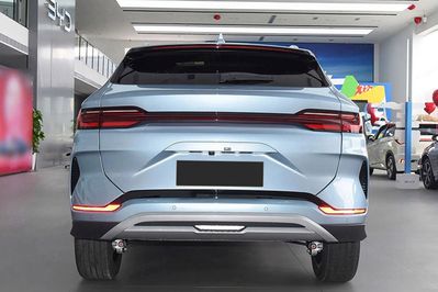 BYD Seal U DM-i  Design AWD