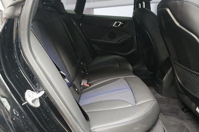 BMW Seria 2 218D M Sport