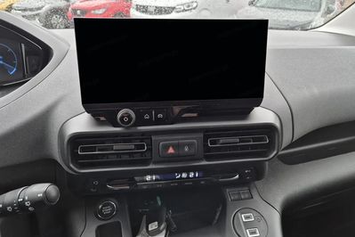 Peugeot Rifter MPV M L1H1 AT
