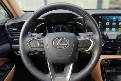 Lexus NX 450h+ Prestige AWD