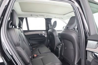 Volvo XC90 T8 AWD Plug-In Hybrid Ultra Dark 7os aut