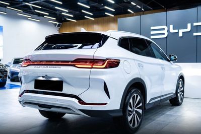 BYD Seal U DM-i  Design AWD