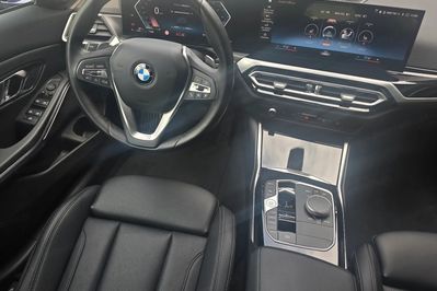 BMW Seria 3 318i