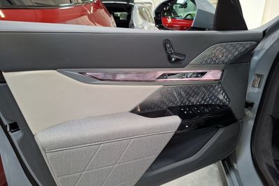BMW Seria 7 750e PHEV xDrive
