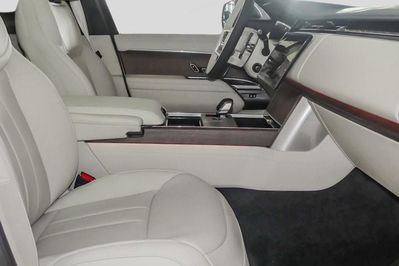 Land Rover Range Rover 4.4 V8 P530 Autobiography