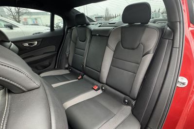 Volvo S60 B4 B Ultimate Dark aut