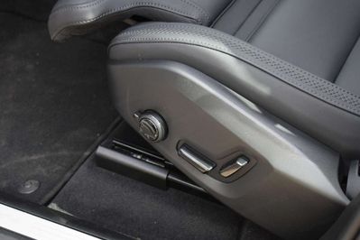 Volvo XC60 B5 AWD Ultra Dark