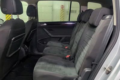 Volkswagen Touran 2.0 TDI BMT Highline DSG