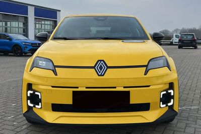 Renault 5 Urban Range Techno
