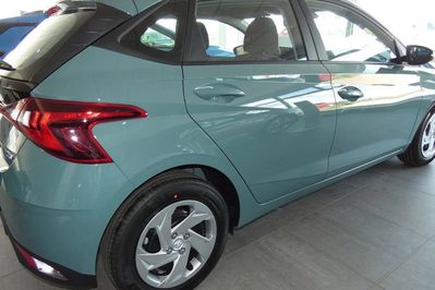 Hyundai i20 1.0 T-GDi Pure DCT