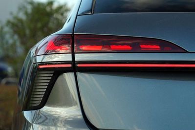Audi A6 e-Hybrid quattro S line Avant