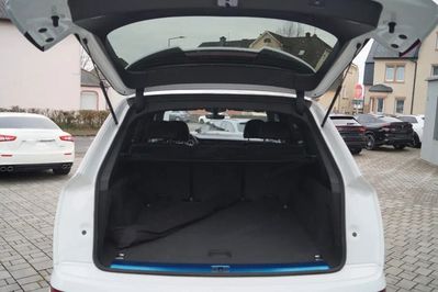 Audi Q7 50 TDI quattro S Line