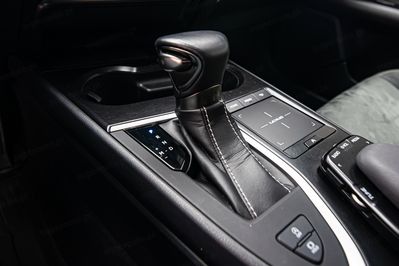 Lexus UX 200 2.0 2WD