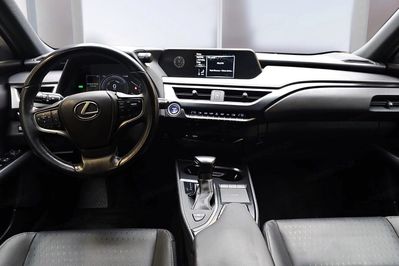 Lexus UX 250h F Impression 2WD