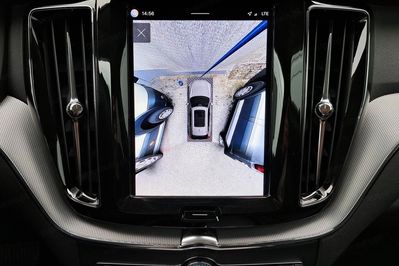 Volvo XC60 T6 Plug-In Hybrid AWD Plus Dark aut