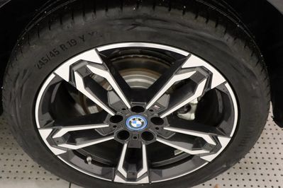 BMW iX2 eDrive20 M Sport
