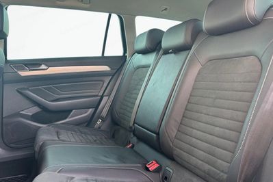Volkswagen Passat 2.0 Tdi Scr Elegance Dsg