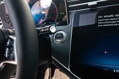 Mercedes E Klasa 220 d Avantgarde