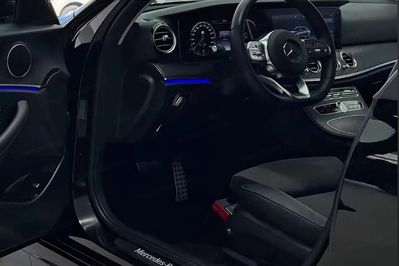 Mercedes E Klasa 200 4-Matic AMG