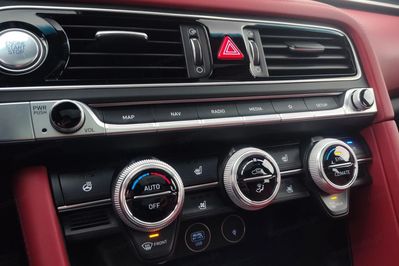 Genesis G70 2.0