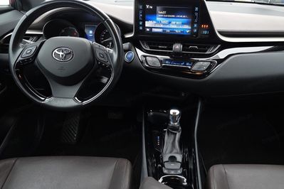 Toyota C-HR 1.8 Hybrid Prestige