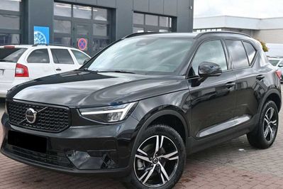 Volvo XC40 B3 Plus Dark