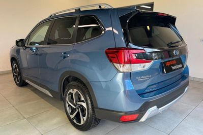 Subaru Forester 2.0i-L Platinum (EyeSight) Lineartronic