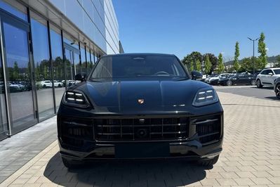 Porsche Cayenne Coupe Black Edition