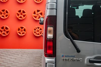 Renault Trafic Kombi L2H1 AT9