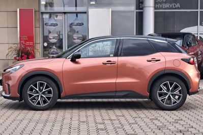 Lexus LBX Hybrid Cool