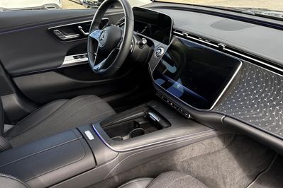 Mercedes Klasa E 200 mHEV Avantgarde 9G-Tronic