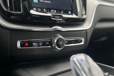 Volvo XC60 T8 Plug-In Hybrid AWD Ultimate Dark