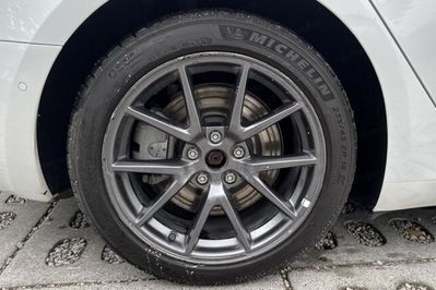 Tesla Model 3 RWD