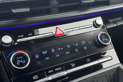 Hyundai Santa Fe 1.6 T-GDI HEV Calligraphy 4WD aut 6os.