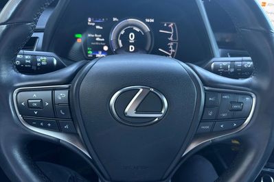 Lexus UX 250h GPF F Sport Design 2WD