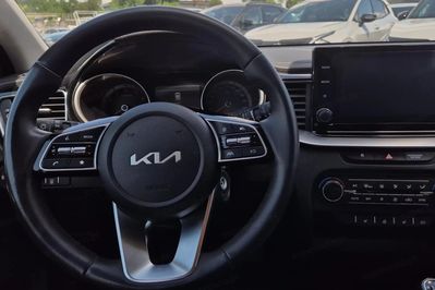 Kia Ceed 1.5 T-GDI L