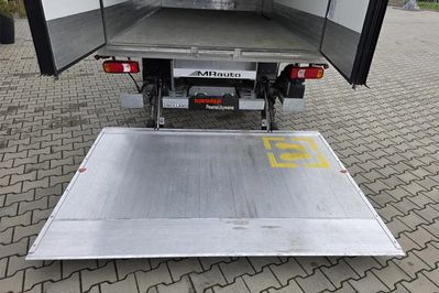 Iveco Daily 50C18 Kontener Mroźnia 8EP do -20° + Winda