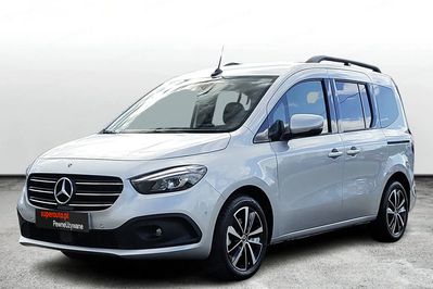 Mercedes T klasa T180d AT